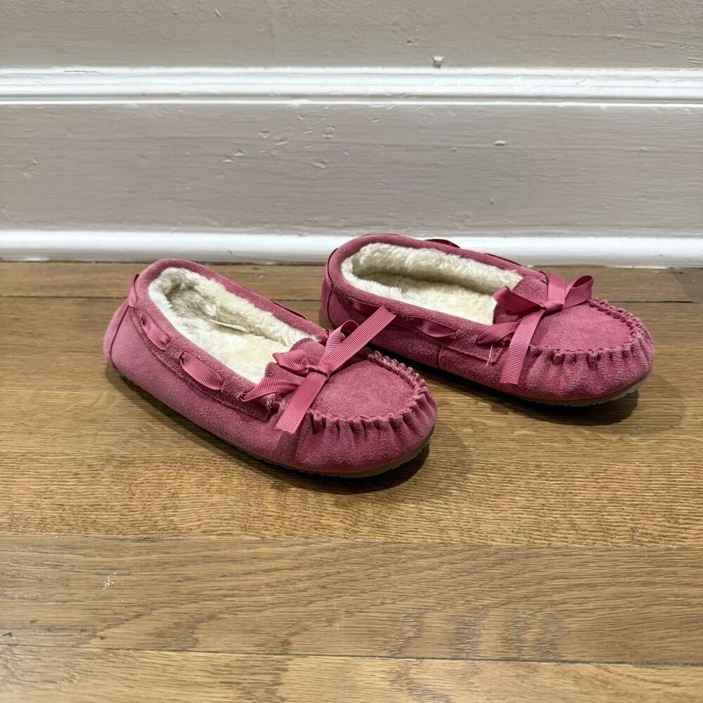 Minnetonka Pink Leather Faux Fur Slippers Bow Moccasin Cozy Slip On Girls Sz 2